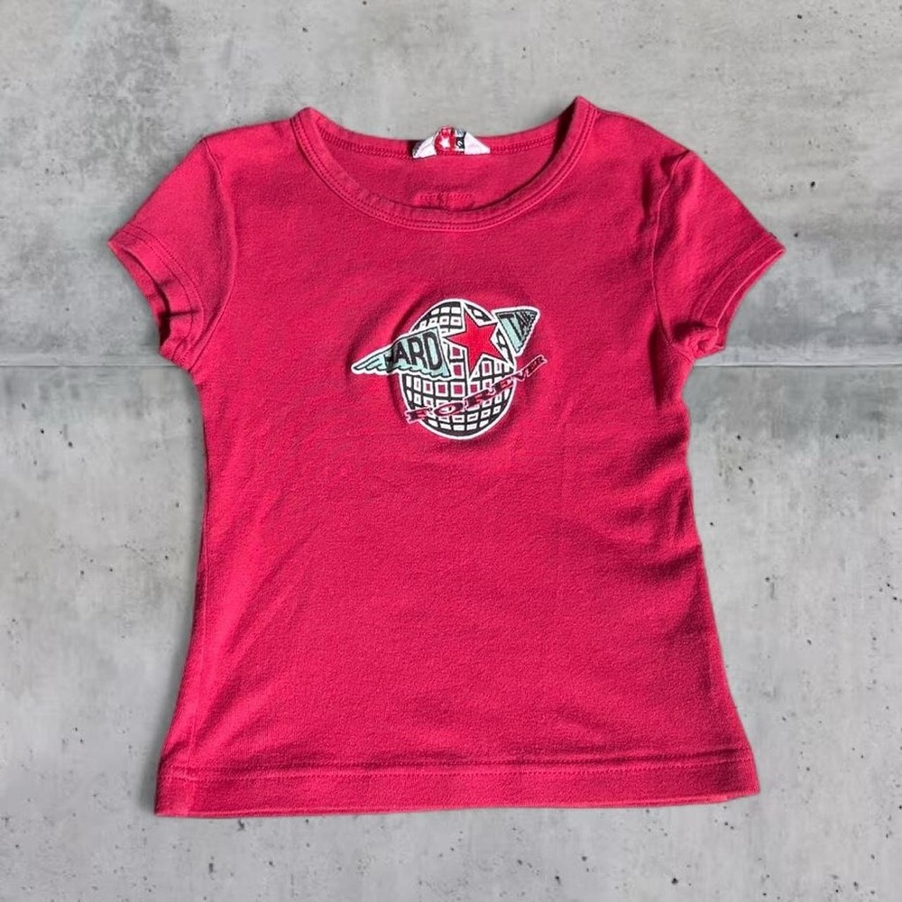 Y2K Vintage Kid Tails by Hard Tail Planet Graphic Logo Tee Shirt